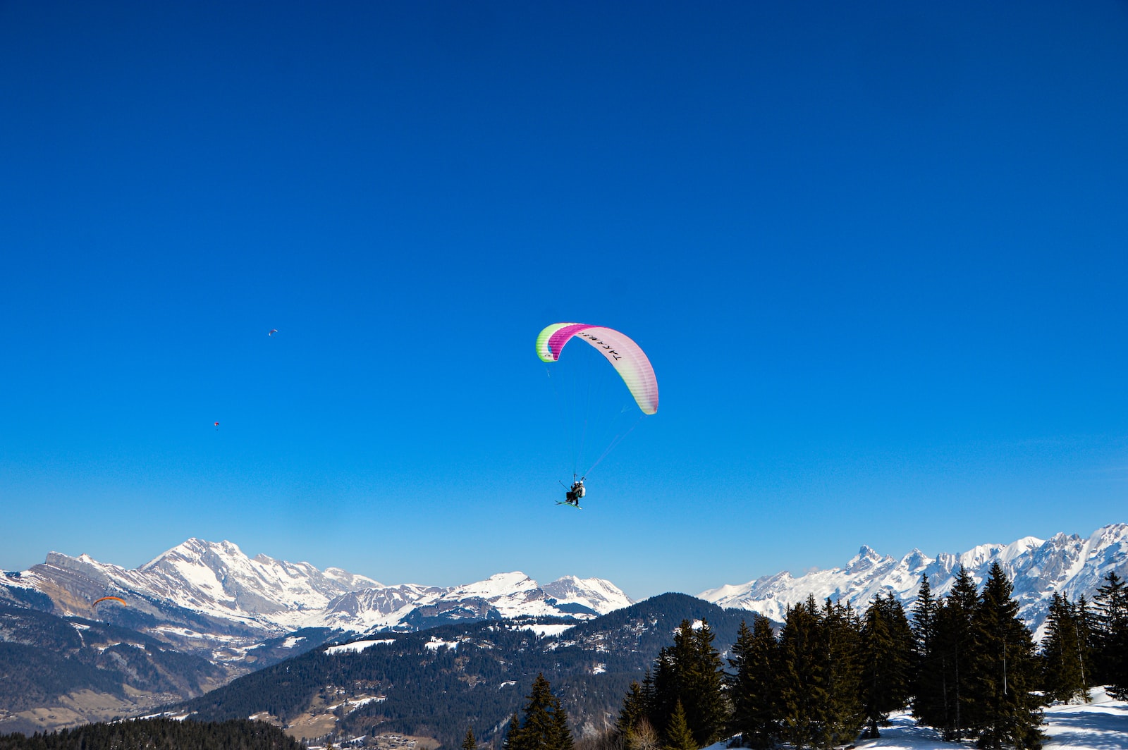 Baptême de parapente en Maurienne en Savoie