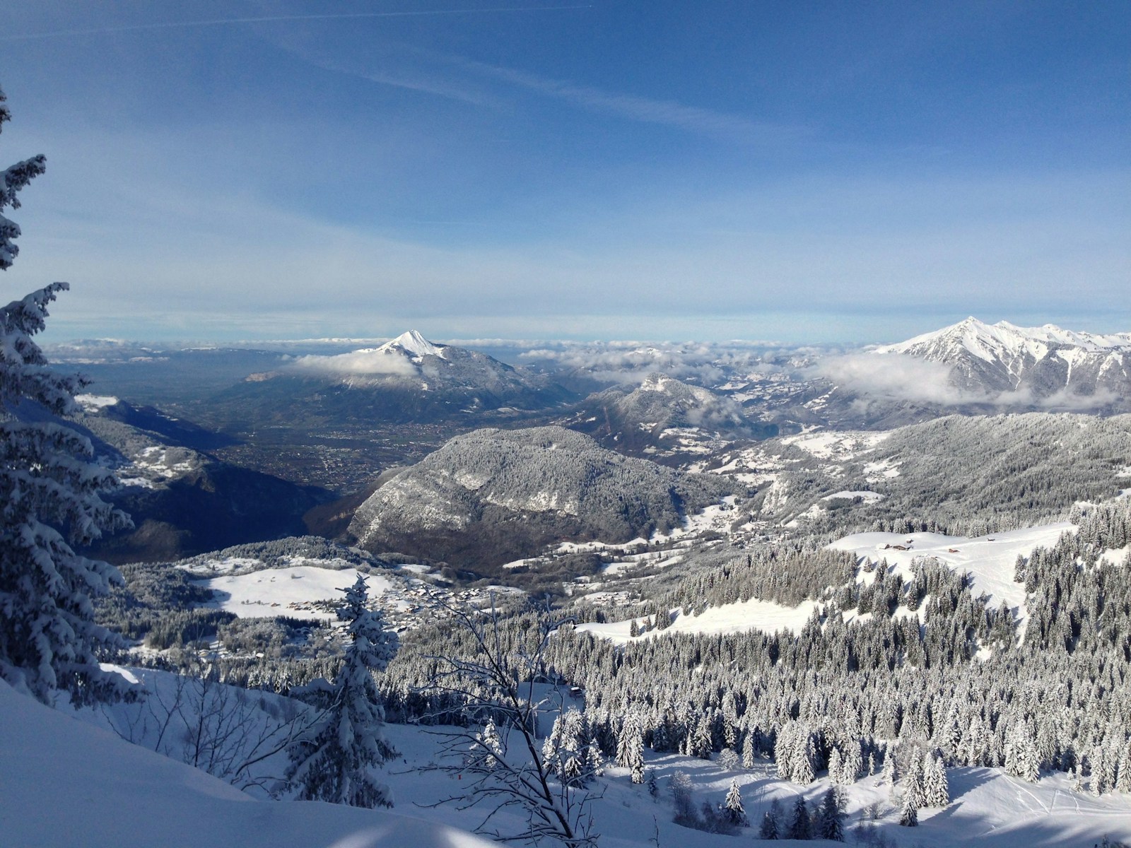 Comment bien choisir sa location à la montagne pour les vacances de février : le guide ultime