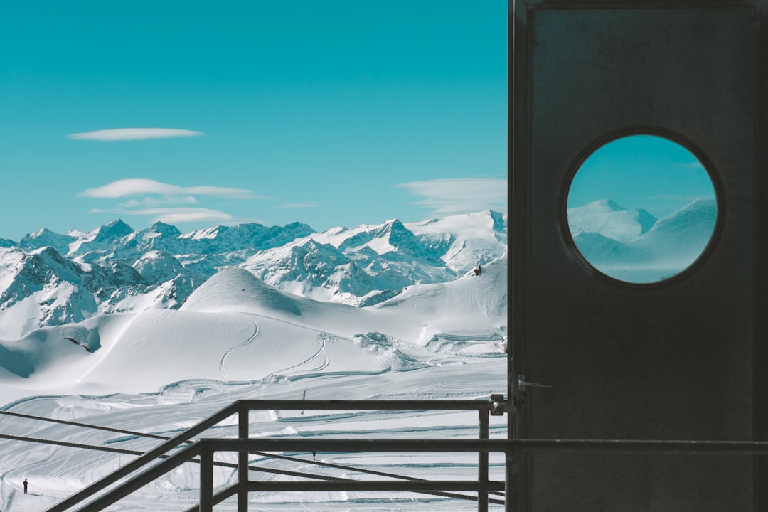 Comment choisir et réussir son 1er snowboard : le guide complet pour débutants